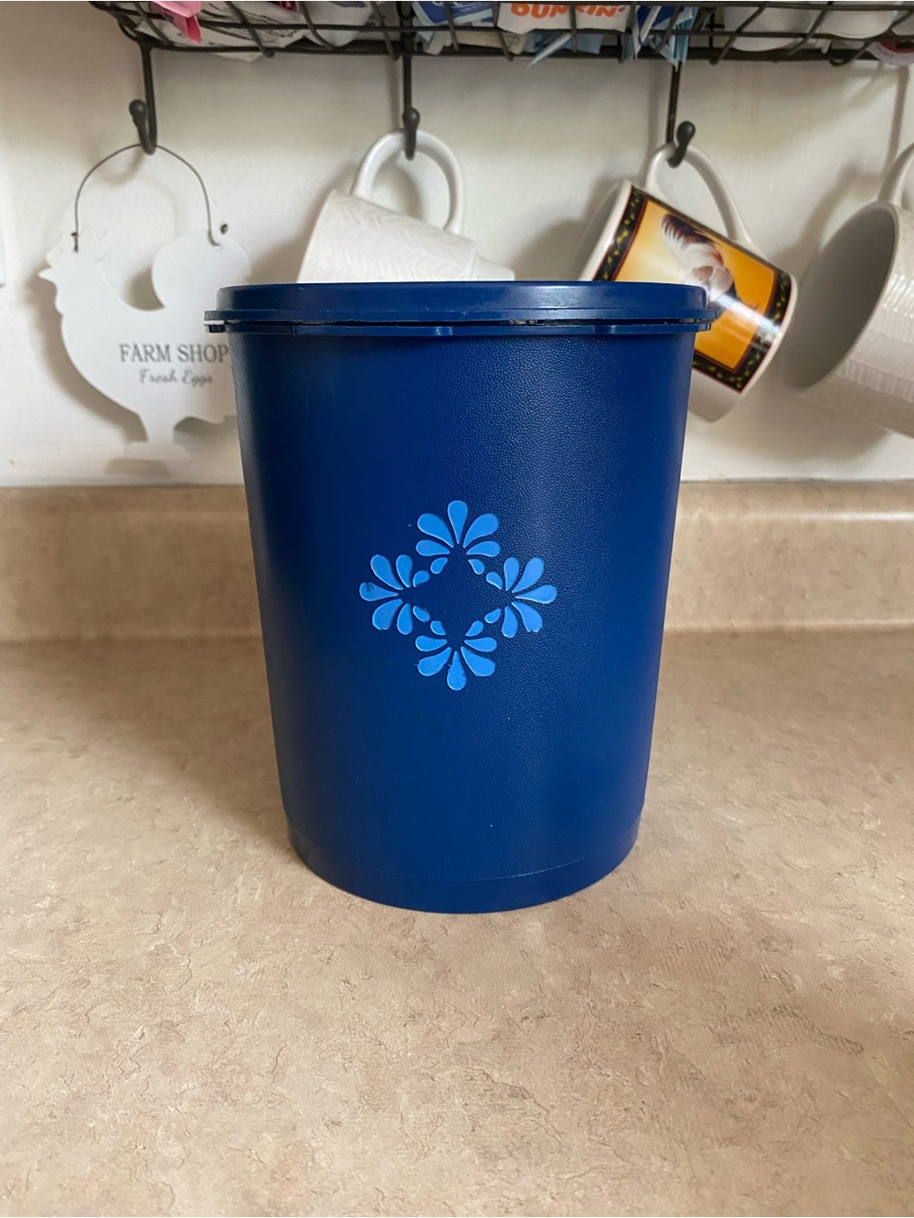Vintage Tupperware 6" Canister Starburst Lid, 60s Servalier Line Dark Blue 811-3